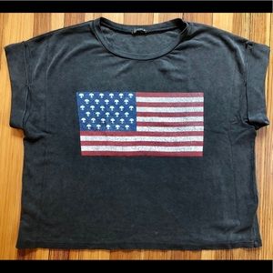 Brandy Melville alien American flag graphic tshirt